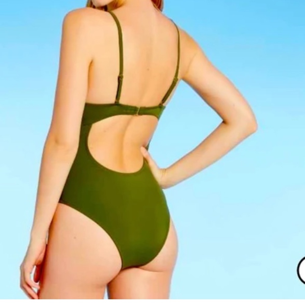 Swim Plunge Tie knot Front Swimsuit One Piece Dark Green Shade & Shore Med. Swim